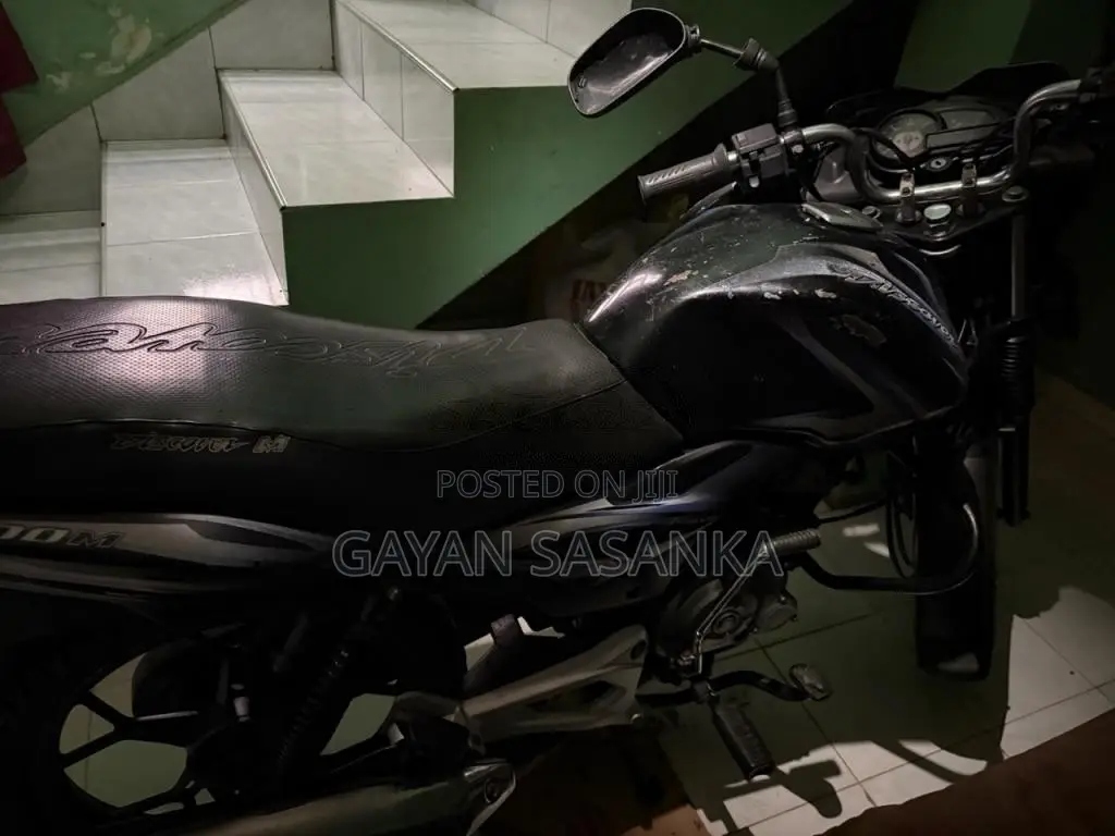 Bajaj Discover 100 2015 Motorbike (Used)