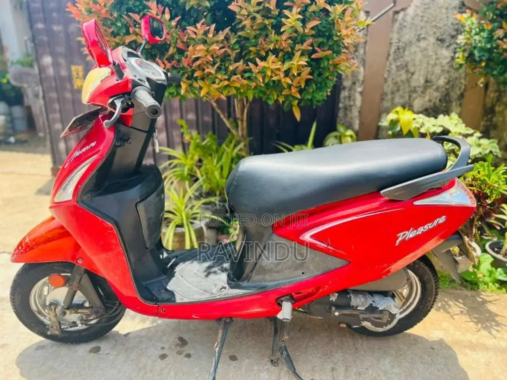 Hero Pleasure 2014 Motorbike (Used)