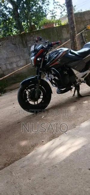 Hero CBZ Xtreme Sport 2015 Motorbike (Used)