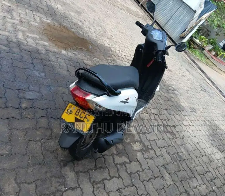 Honda Activa 2015 Motorbike (Used)
