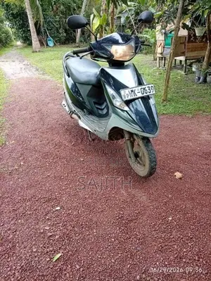 TVS Scooty Streak 2011 Motorbike (Used)