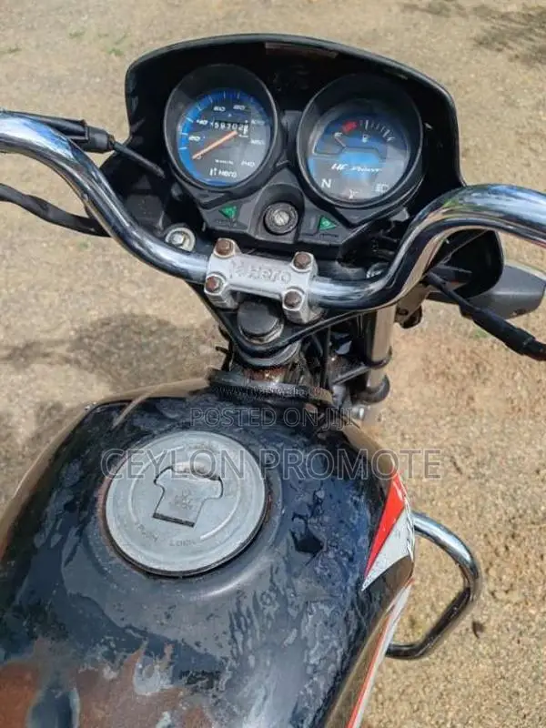 Hero HF Deluxe 2016 Motorbike (Used)