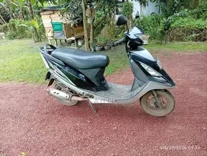 TVS Scooty Streak 2011 Motorbike (Used)