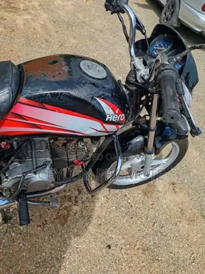 Hero HF Deluxe 2016 Motorbike (Used)