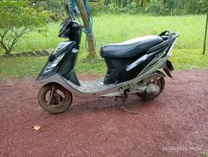 TVS Scooty Streak 2011 Motorbike (Used)