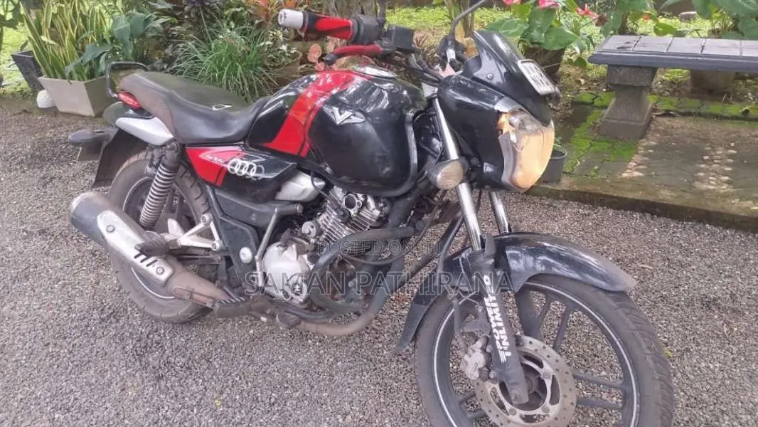 Bajaj V15 2018 Motorbike (Used)