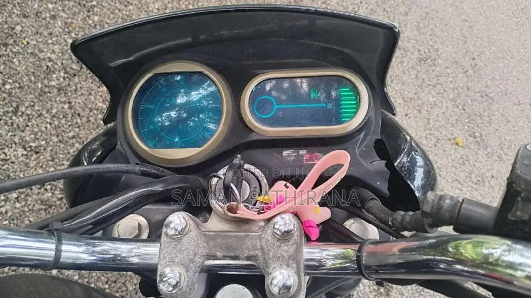 Bajaj V15 2018 Motorbike (Used)