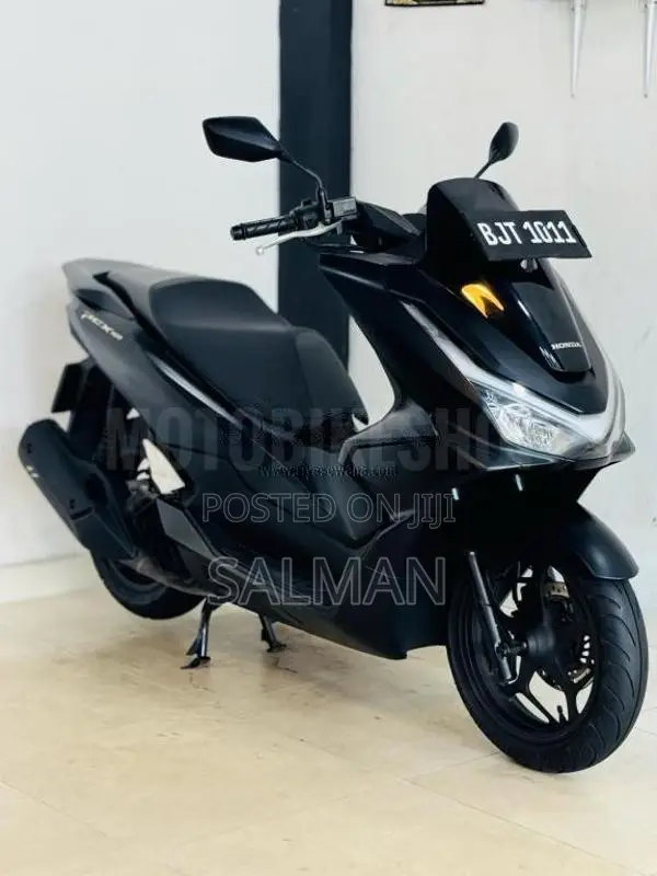 Honda PCX 160 2025 Motorbike (Used)