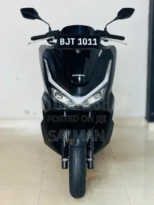 Honda PCX 160 2025 Motorbike (Used)