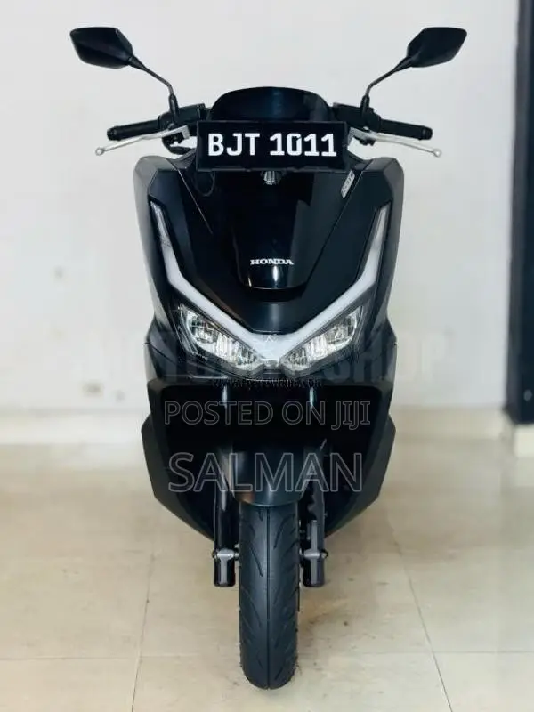 Honda PCX 160 2025 Motorbike (Used)