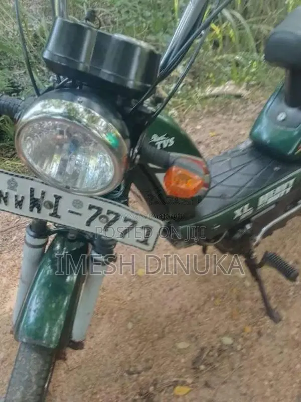 TVS XL Super Heavy Duty 2010 Motorbike (Used)