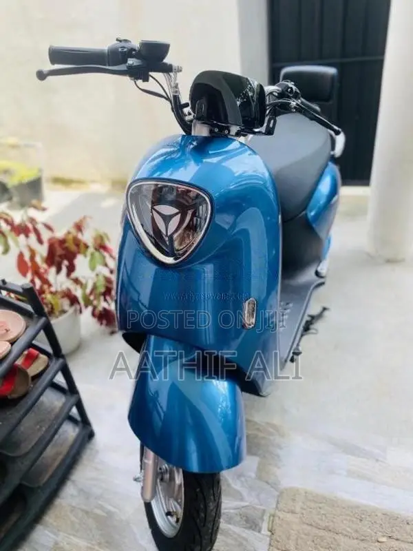 Yadea M6 2026 Motorbike Brand New