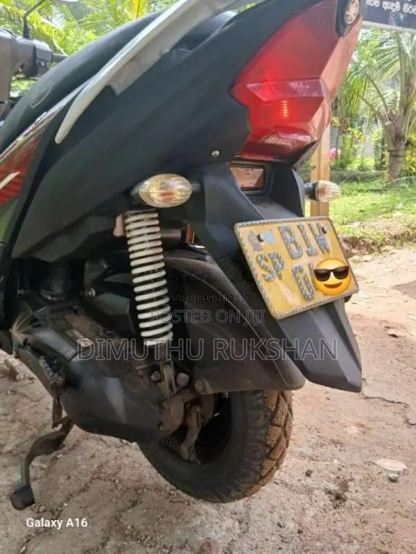 Yamaha Zr 2020 Motorbike (Used)