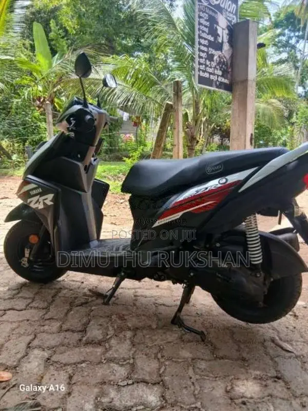 Yamaha Zr 2020 Motorbike (Used)