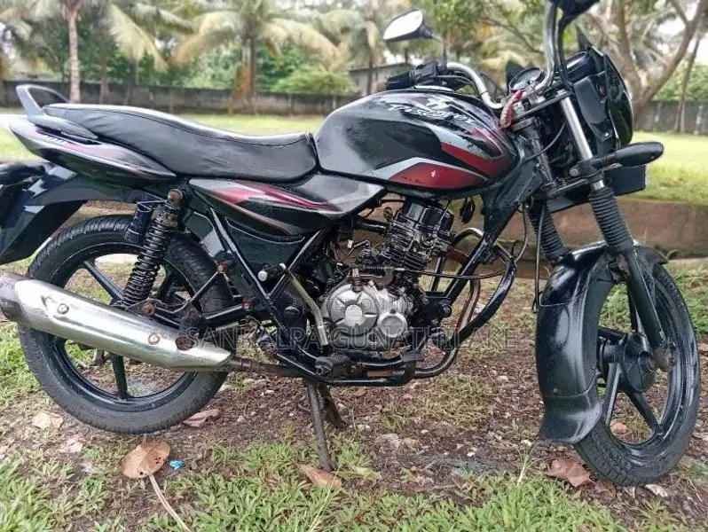 Bajaj Discover 100 2017 Motorbike (Used)