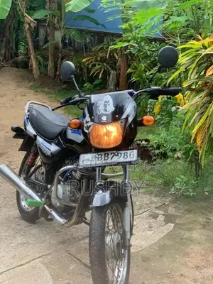 Bajaj Bajaj 2014 Motorbike (Used)