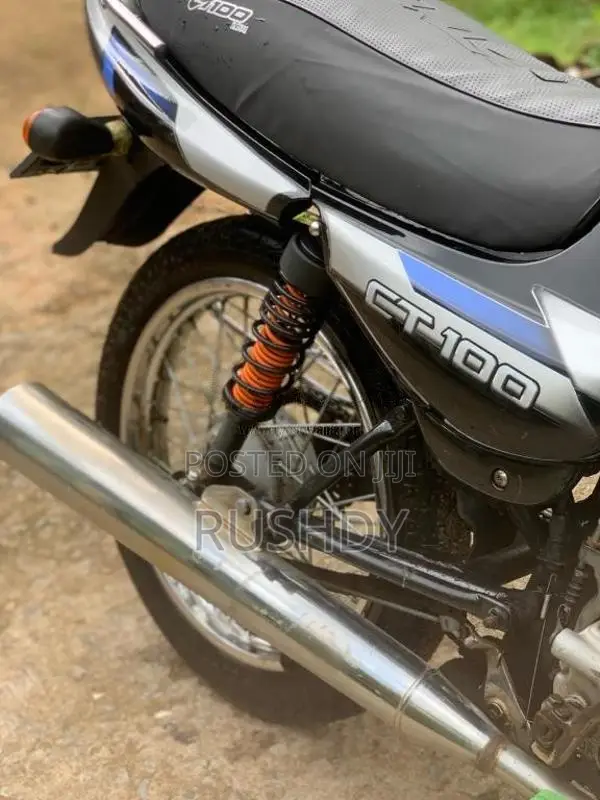 Bajaj Bajaj 2014 Motorbike (Used)