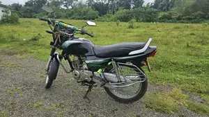Bajaj Caliber 2004 Motorbike (Used)