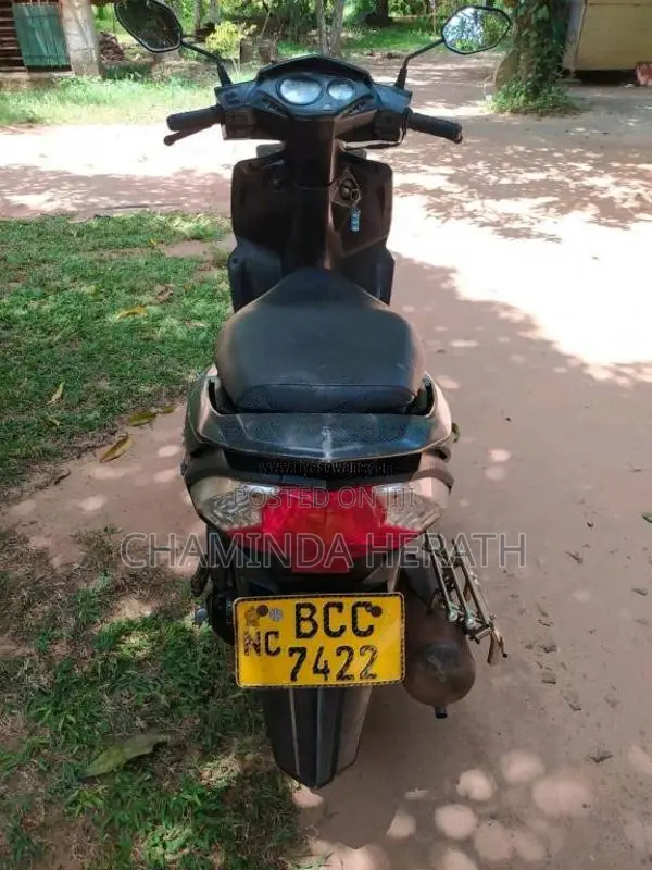 Honda Dio 2015 Motorbike (Used)