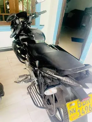Bajaj Pulsar 150 2015 Motorbike (Used)
