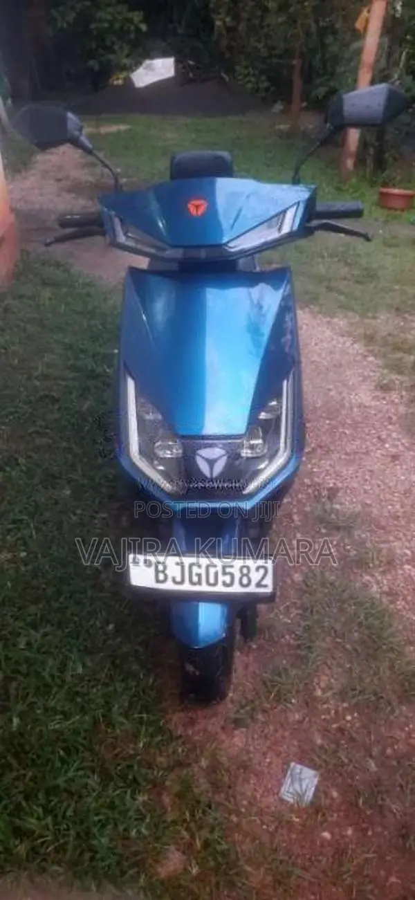 Yadea T5 2024 Motorbike (Used)