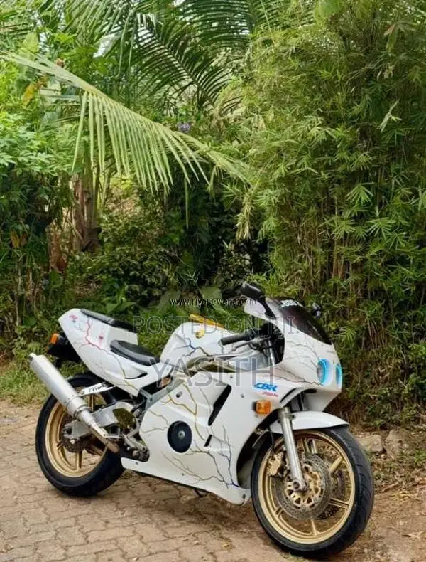Honda CBR 2007 Motorbike (Used)