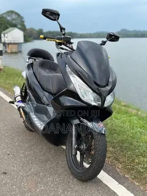 Honda Pcx 2017 Motorbike (Used)