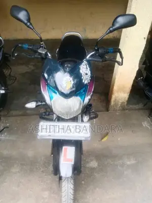 Bajaj Discover 2015 Motorbike (Used)
