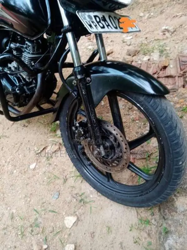Honda Shine 2013 Motorbike (Used)