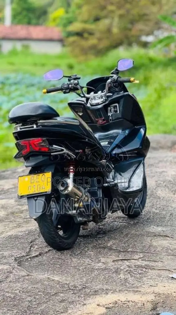 Honda Pcx 2017 Motorbike (Used)