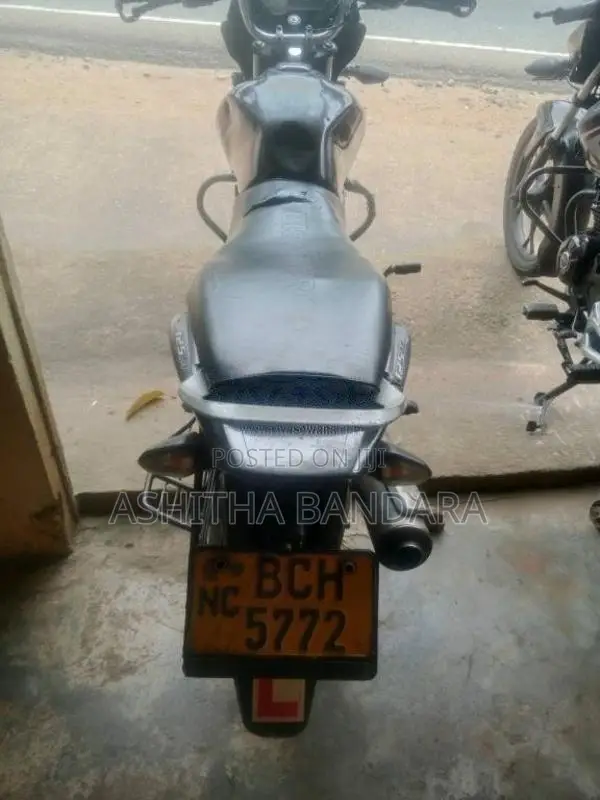 Bajaj Discover 2015 Motorbike (Used)