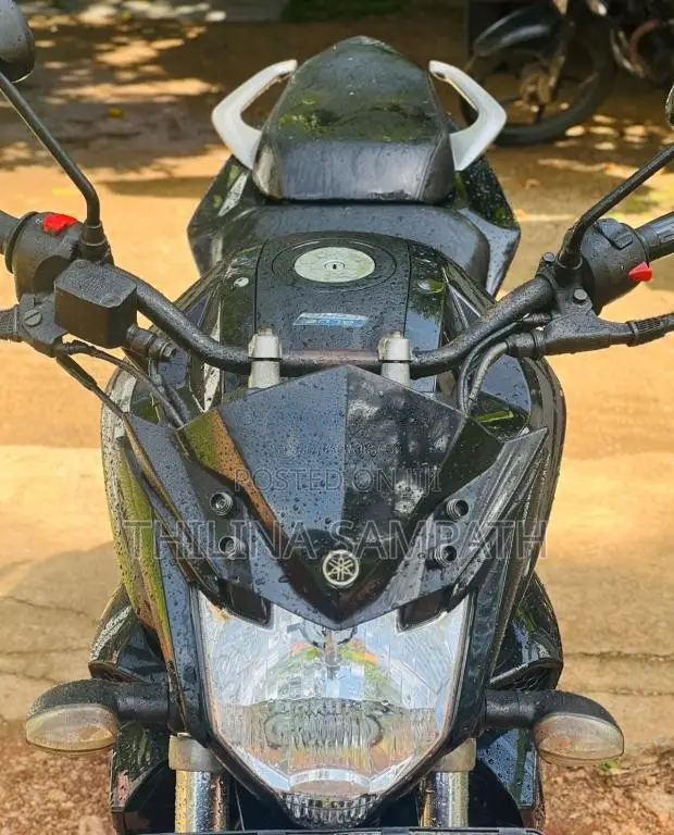 Yamaha Fz Version 2.0 2017 Motorbike (Used)