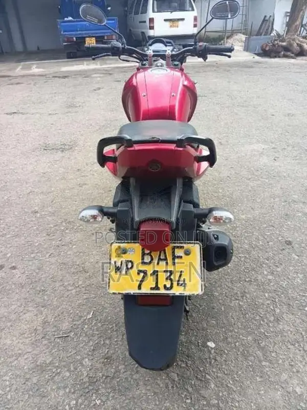 Yamaha FZ 2012 Motorbike (Used)
