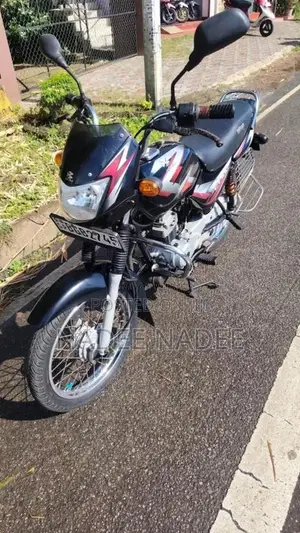 Bajaj CT-100 2017 Motorbike (Used)