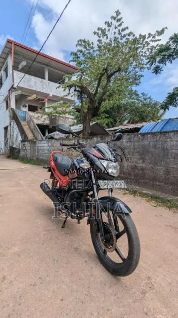 Hero Glamour 2017 Motorbike (Used)