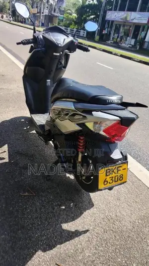 Honda Dio Dx 2025 Motorbike (Used)