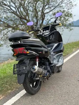 Honda Pcx 2017 Motorbike (Used)
