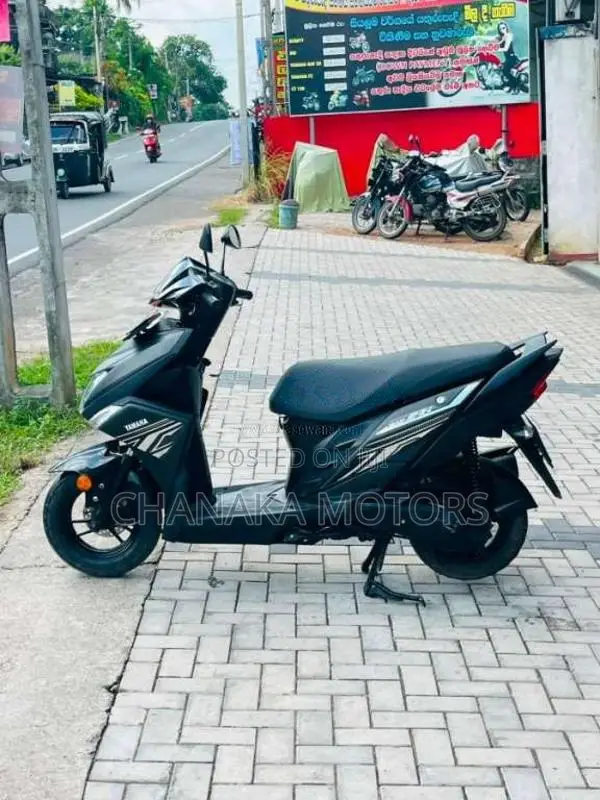 Yamaha Ray ZR 2018 Motorbike (Used)