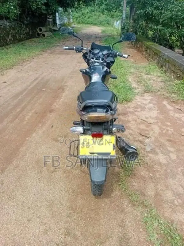 Bajaj Discover 100 2010 motorcycle (Used)