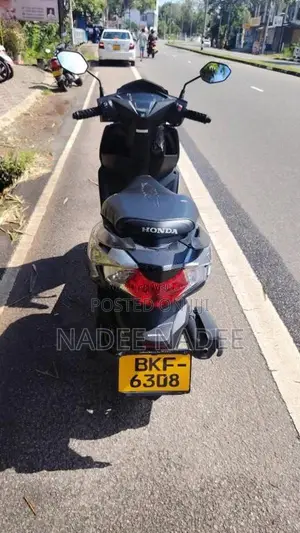 Honda Dio Dx 2025 Motorbike (Used)