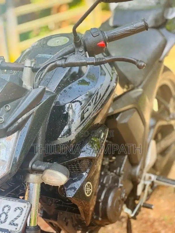Yamaha Fz Version 2.0 2017 Motorbike (Used)