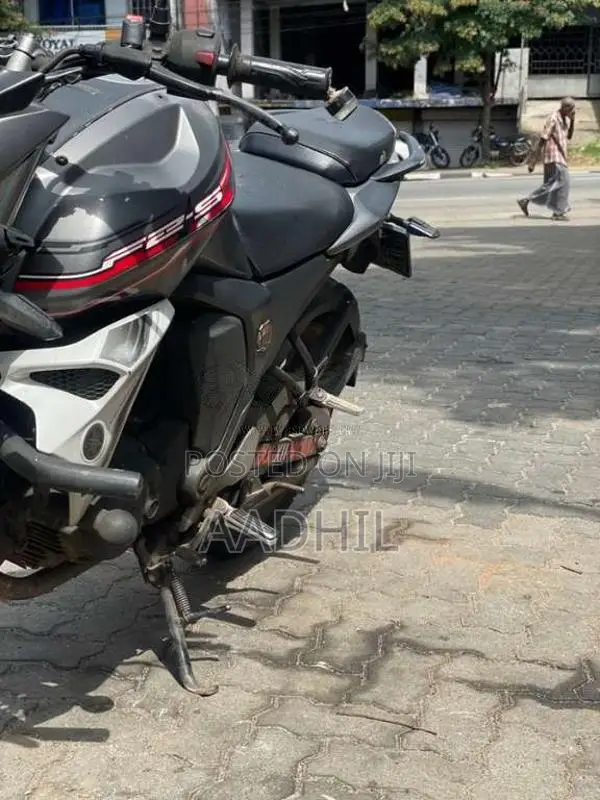 Yamaha FZ-2 2015 Motorbike (Used)