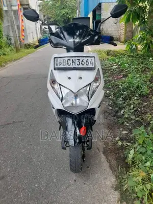 Honda Dio 2015 Motorbike (Used)
