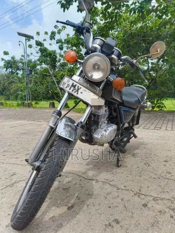 Suzuki GN125 Japan 2006 Motorbike (Used)