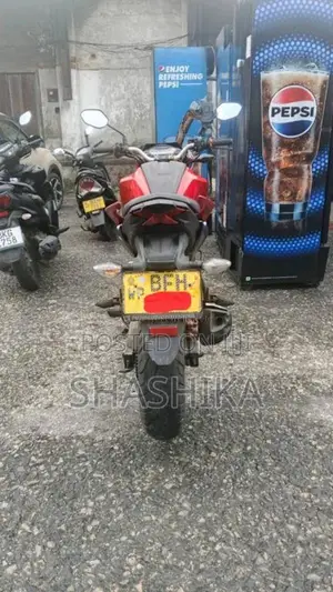 Honda Cb Hornet 160r 2017 Motorbike (Used)