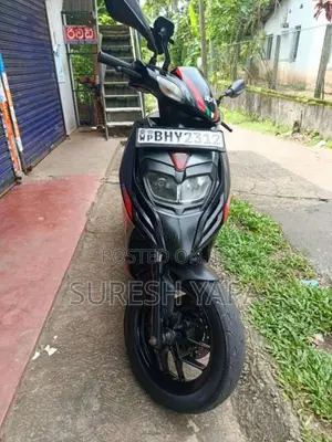 Aprilia Scooter 2019 Motorbike (Used)