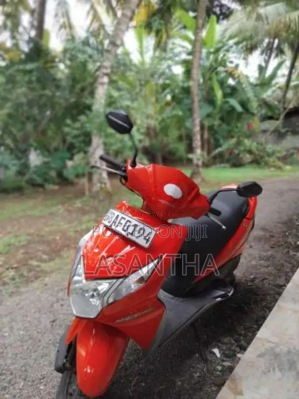 Honda Dio 2013 Motorbike (Used)