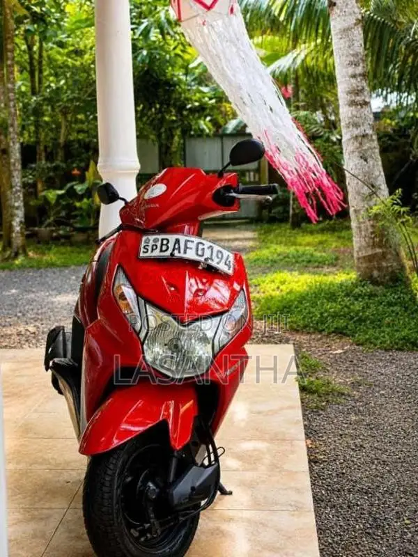 Honda Dio 2013 Motorbike (Used)