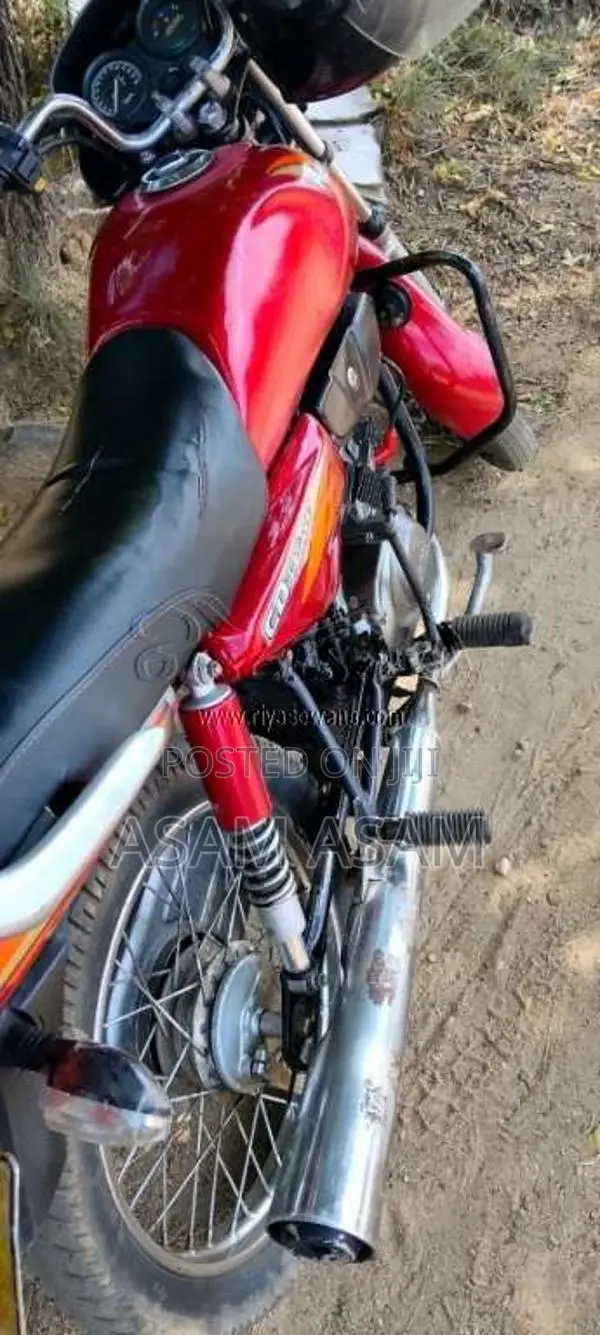 Hero-Honda Cd Deluxe 2010 Motorbike (Used)
