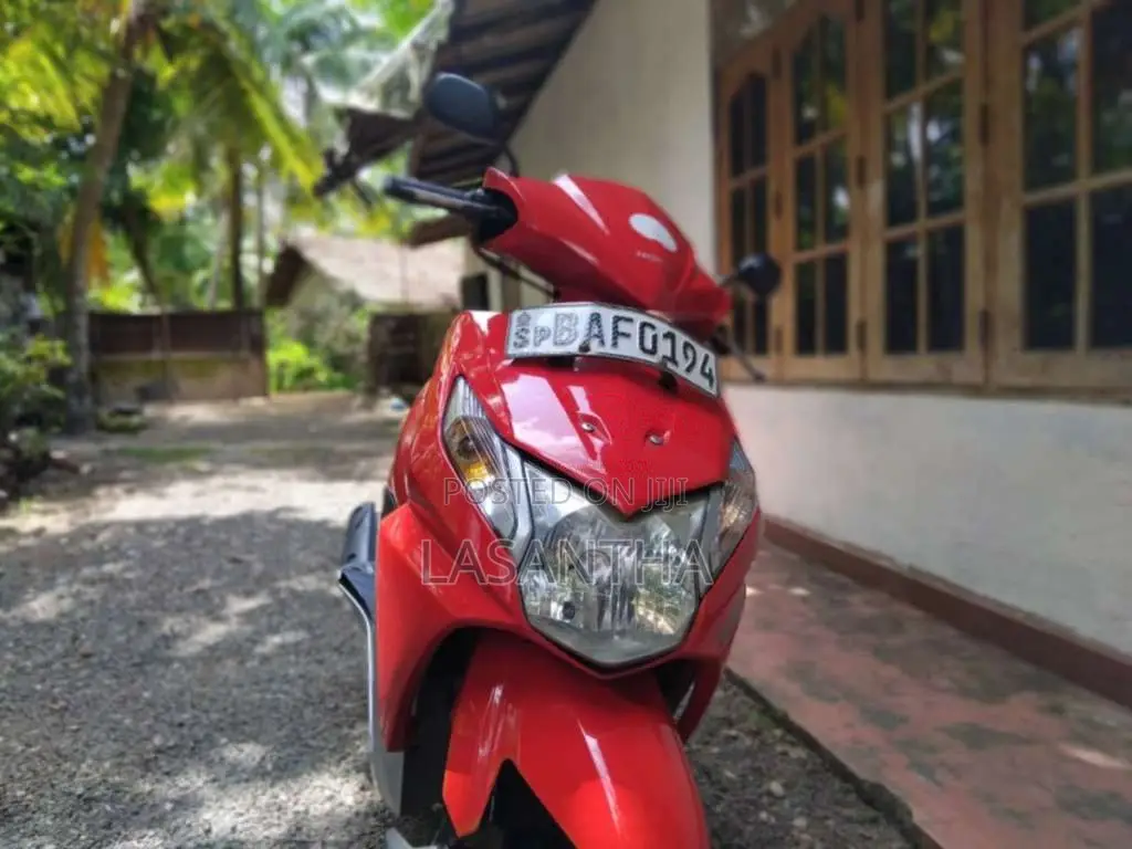 Honda Dio 2013 Motorbike (Used)